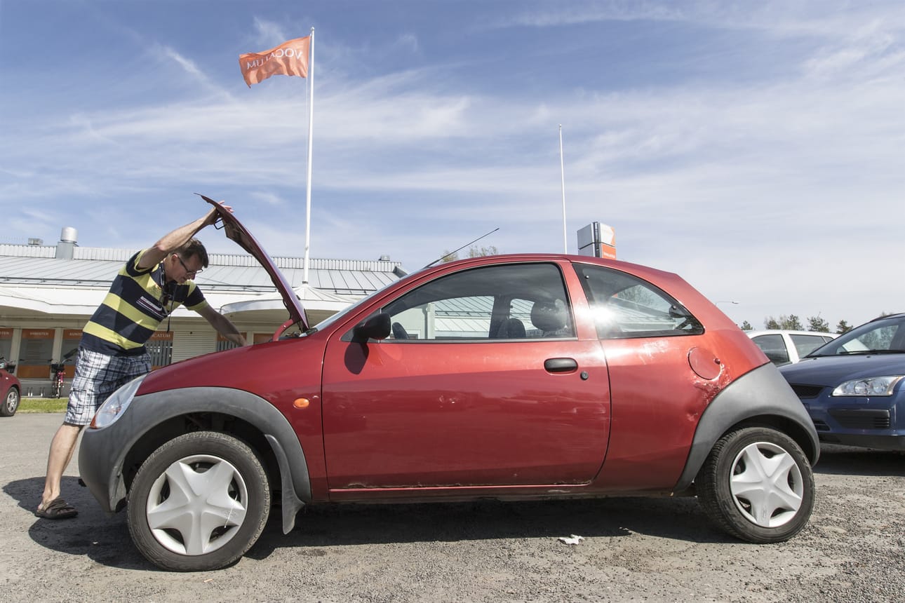 Kalevan "uusi" kesäauto on vuosimallin 1999 Ford Ka.