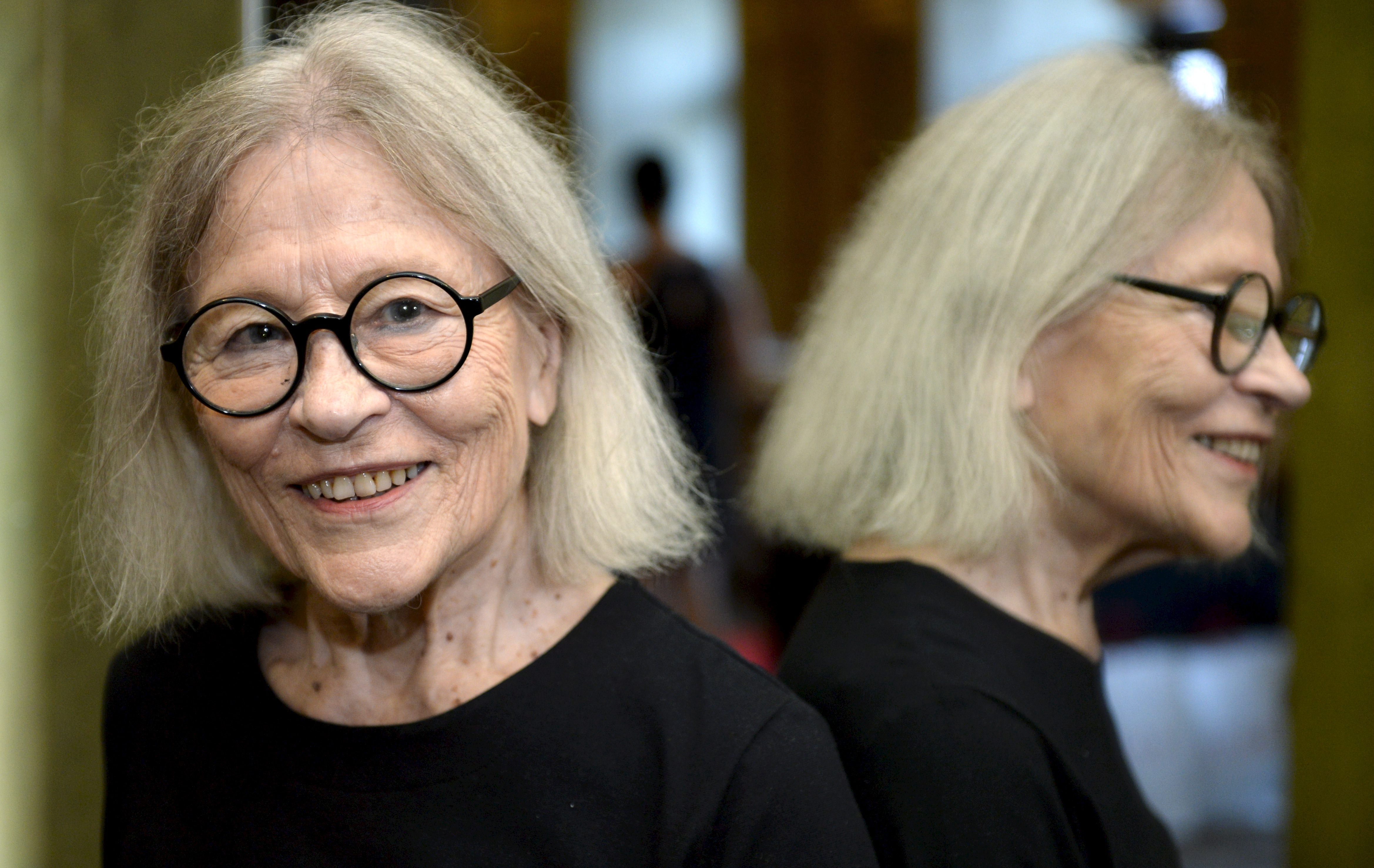 Suomalaisen vaatesuunnittelun uranuurtaja, muotoilija Vuokko Nurmesniemi on kuollut