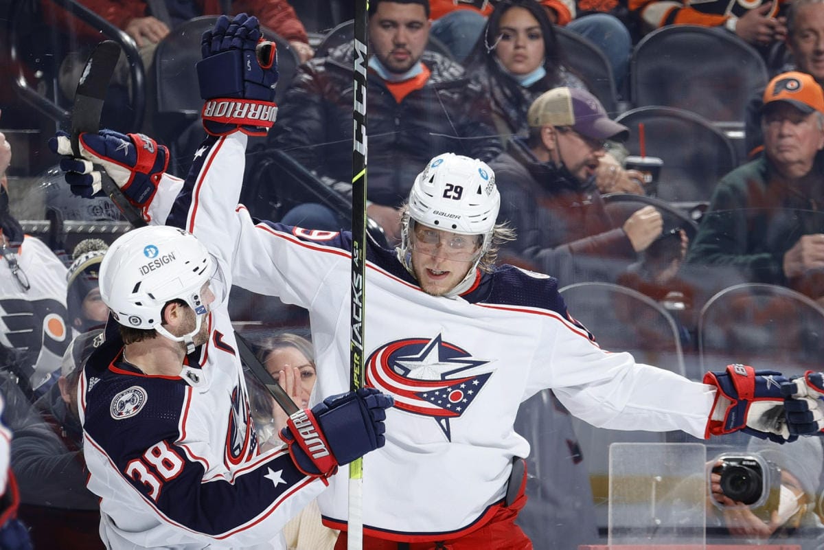Columbus Blue Jackets kukisti Philadelphia Flyersin maalein 2–1. Columbuksen voittomaalin laukoi päätöserässä suomalaishyökkääjä Patrik Laine. LEHTIKUVA / Getty Images / AFP