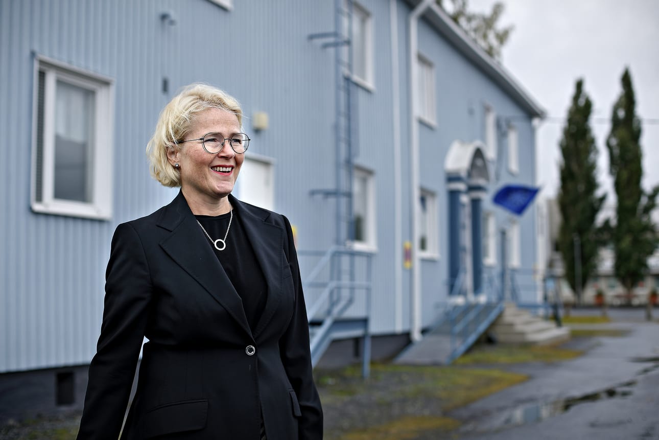 Europarlamentaarikko Miapetra Kumpula-Natri sanoo suoraan, ettei viime viikkojen kohu pääministerin ympärillä ole toivottavaa. Arkistokuva.