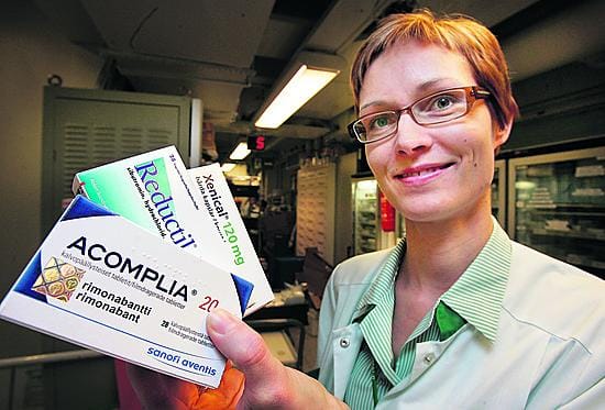 Laihdutuslääkkeiden käyttö lisääntyy tulevaisuudessa. Nyt markkinoilla on käytössä kolme reseptillä saatavaa valmistetta. Proviisori Jaana Mahlakaarto kertoo, että Yliopiston apteekissa laihdutuslääkemääräyksen saaneita asioi joka viikko.