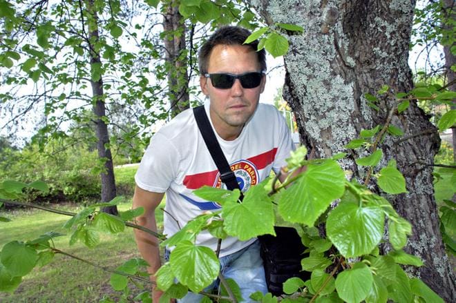 Janne Haapamäki on tutustunut jos jonkinlaisiin maisemiin. Suomalainen vehreys ei ole niistä rumimpia. KUVA: MINNA HIIRONEN