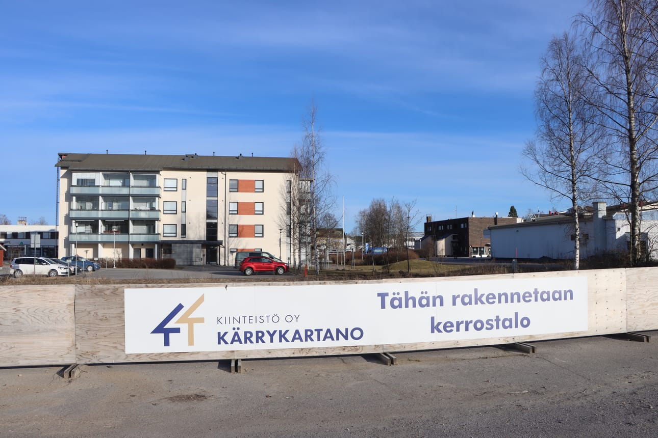 Kärrykartano on viime vuosina rakentanut uutta niin kanta-Kurikassa kuin Jurvassakin. Arkistokuva Laurintieltä Kurikan keskustasta.