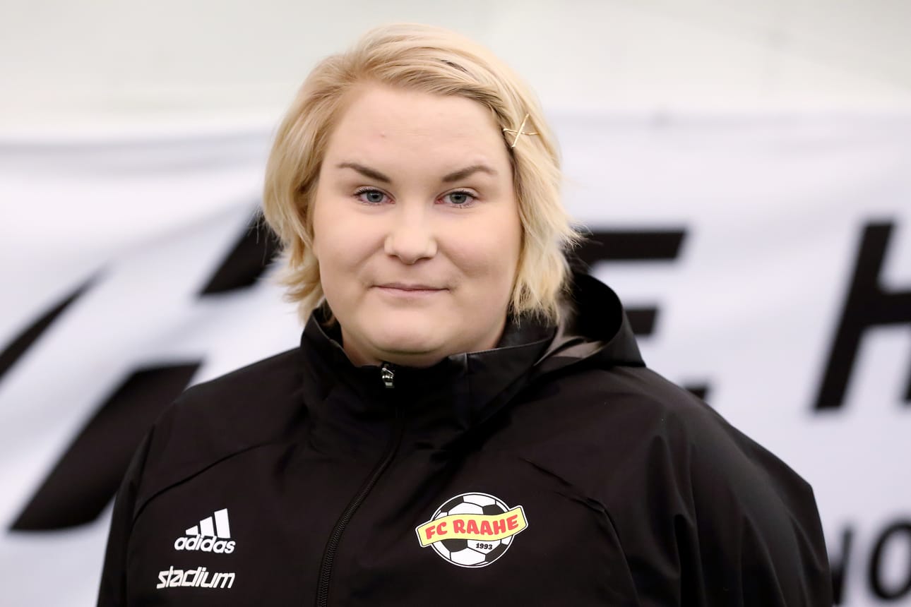 FC Raahen valmentaja Kati Blide pääsee vetämään Disney-teeman kautta tarinallistettuja tapahtumia 5-8-vuotiaille tytöille huhtikuun puolivälistä toukokuun loppuun.
