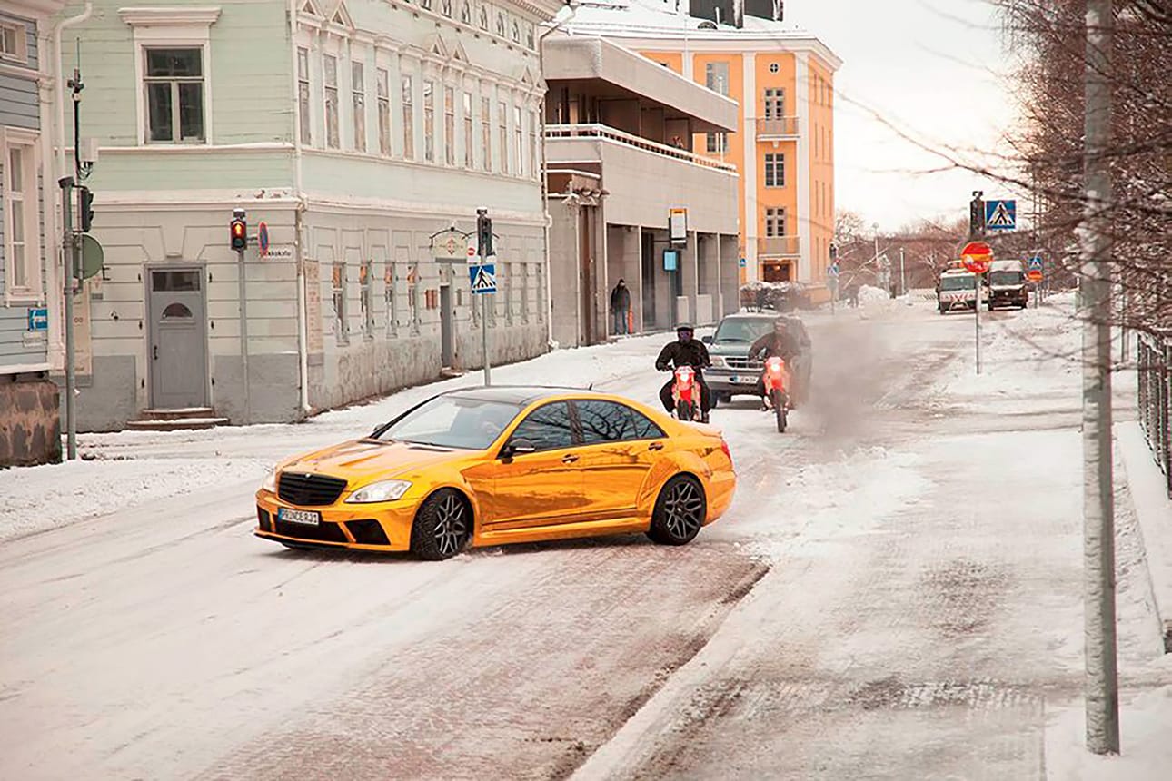 Osin Oulussa kuvatun lyhytelokuvan kaahauskohtauksilta jää kaipaamaan vauhdin huumaa.