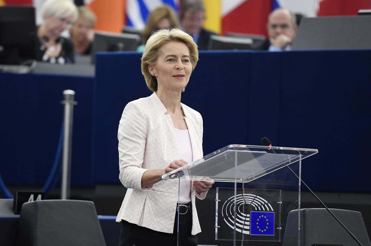 Von der Leyen haki viime hetken tukea varsinkin vasemmistolta ja vihreiltä.