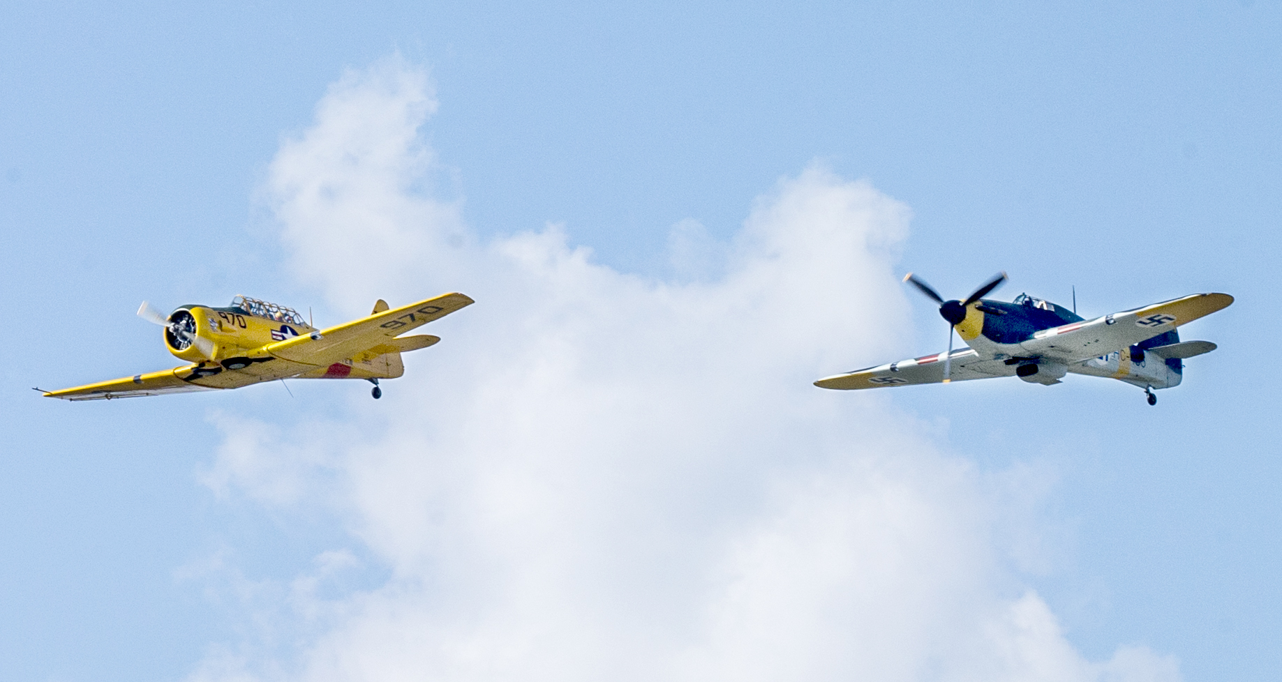 Lentonäytös muuttaa liikennejärjestelyjä ja hidastaa lentoasemalle saapumista