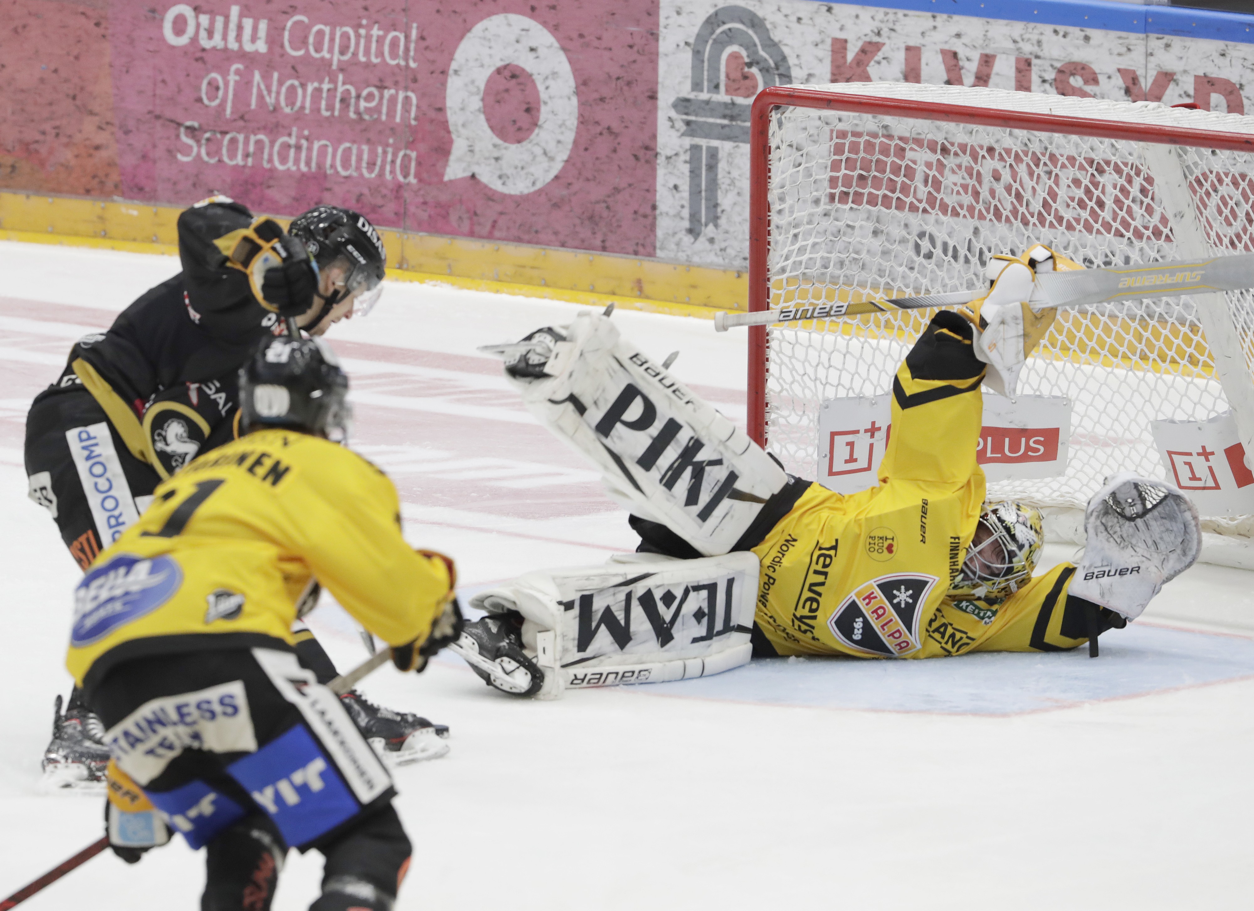 Kärpät tasoitti ottelun erän puolivälissä.