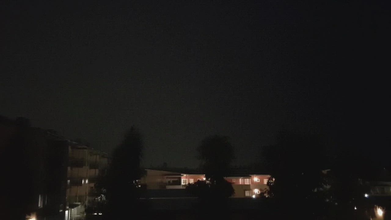 Salama välkkyy