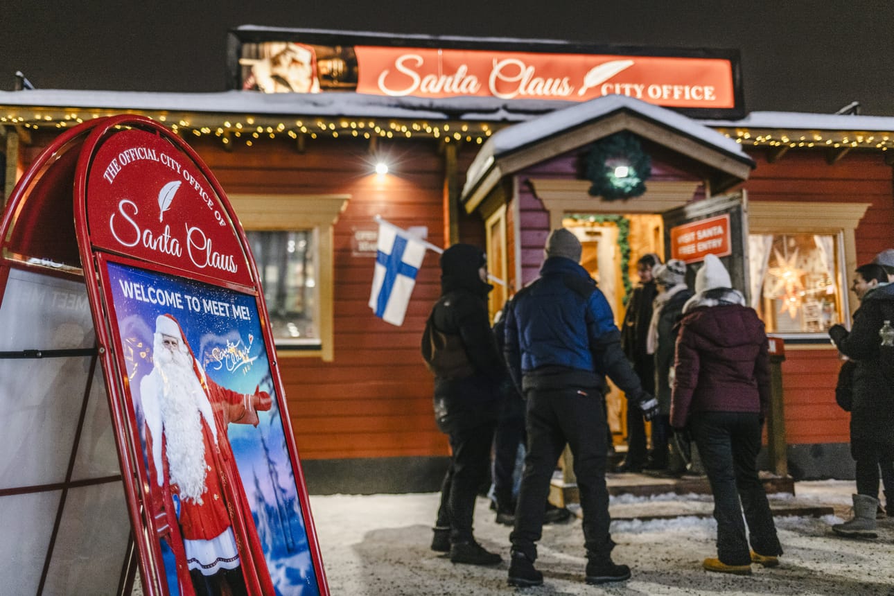 Rovaniemen kaupunki puolustaa Rovaniemen asemaa Joulupukin virallisena kotikaupunkina.