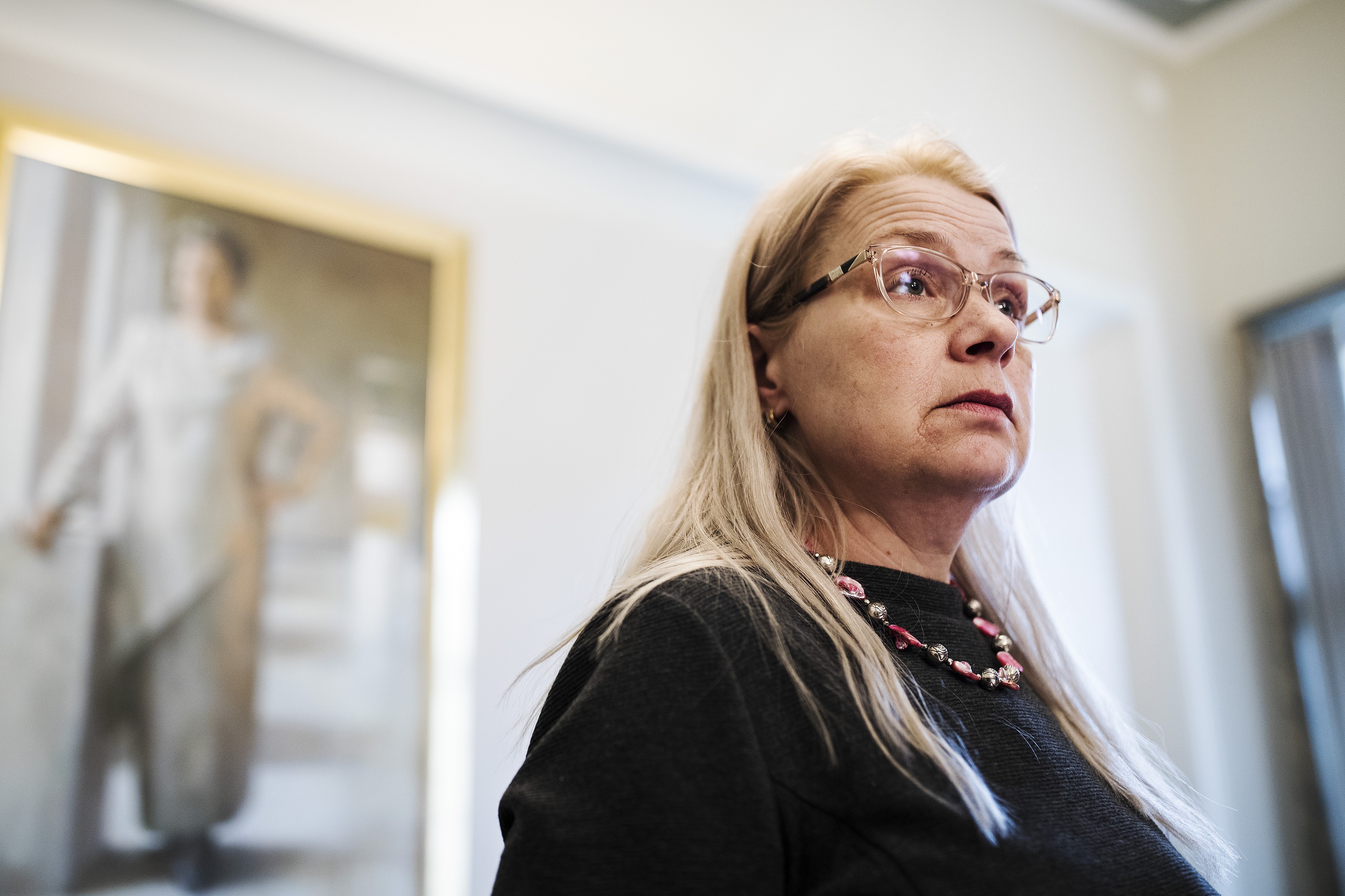 Perussuomalaiset eivät Leena Meren mukaan voineet hyväksyä sopeutumisrahan korotusta eivätkä "dinosauruspykälää" entisten ministerien lisäeläkkeistä.