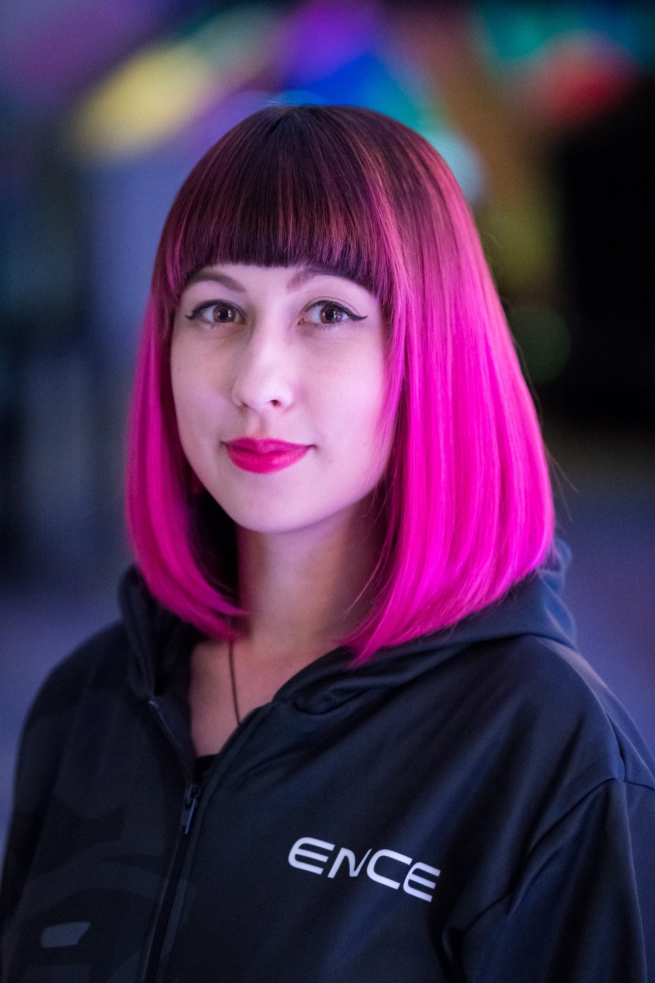 Jasmin Pärkkä on työskennellyt kesästä 2018 lähtien suomalaisen kilpapeliorganisaatio ENCEn content assistantina eli avustavana sisällöntuottajana.