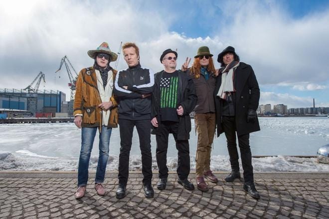 Andy McCoy, Tumppi Varonen, Ari Taskinen, Pelle Miljoona ja Sami Yaffa yhdessä vuonna 2018. KUVA: JYRI LAITINEN