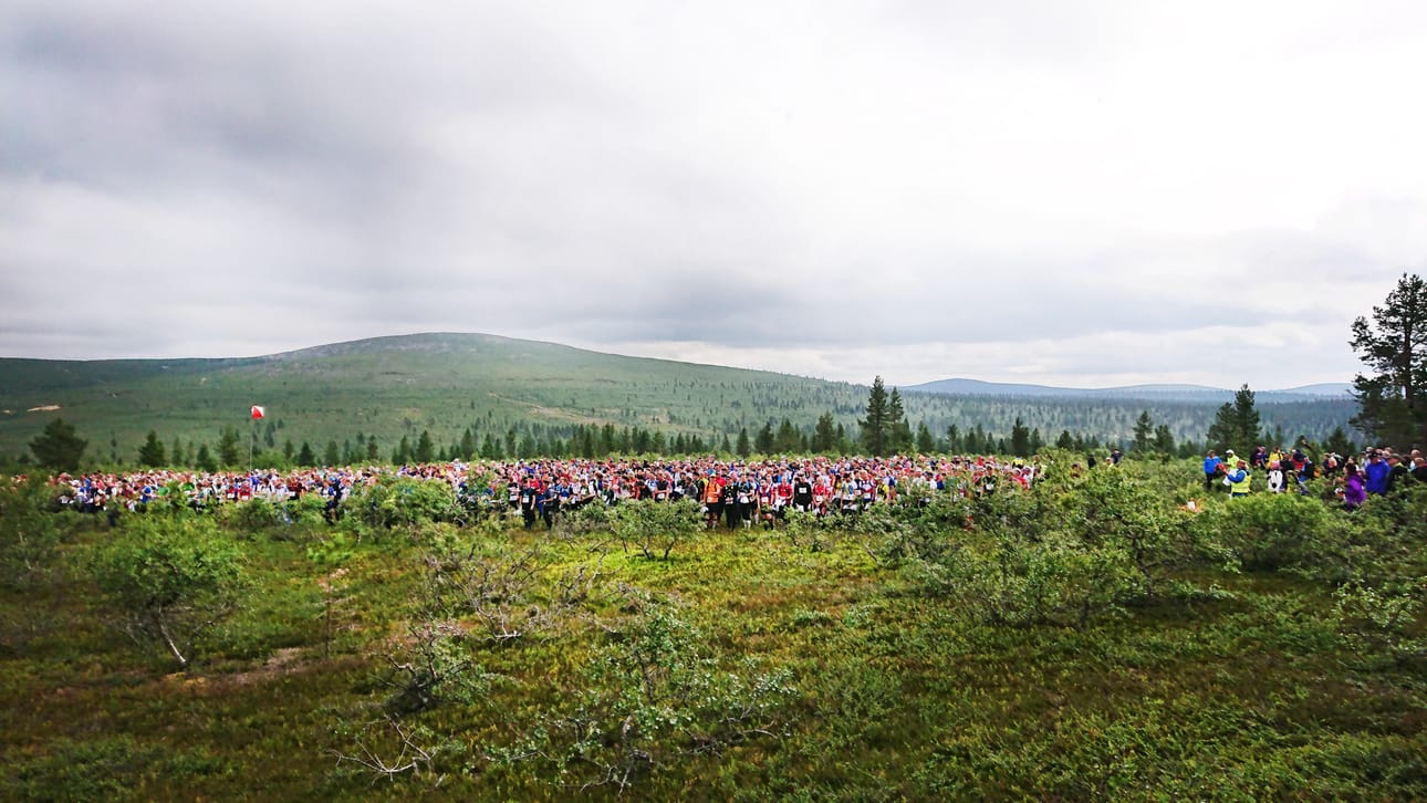 Tunturisuunnistuksen lähdössä oli runsaasti osanottajia