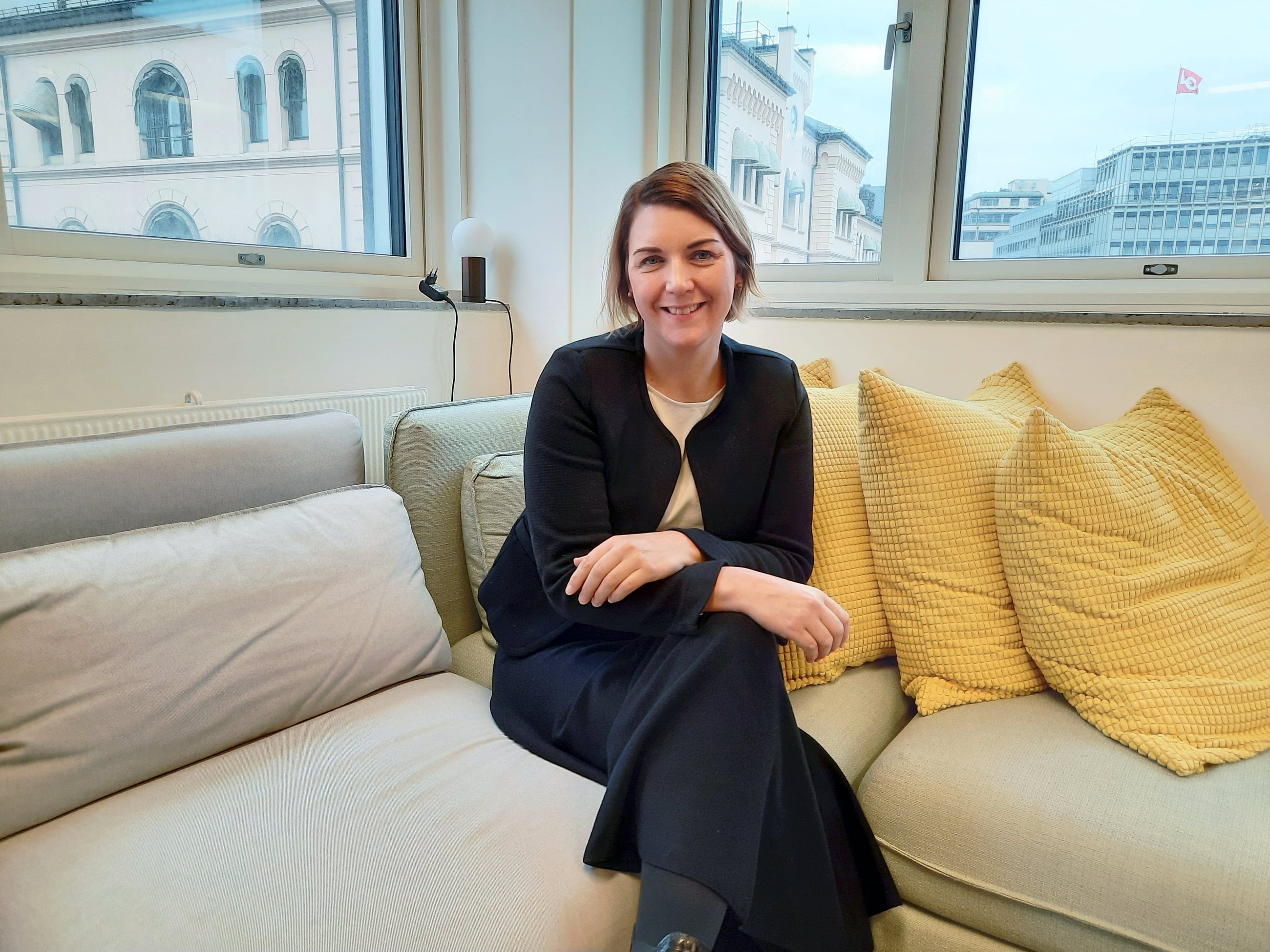 – Sähköautojen saaman tuen lisäksi vähintään yhtä tärkeää on ollut verojen korottaminen bensiini- ja dieselautoille, Christina Bu toteaa.