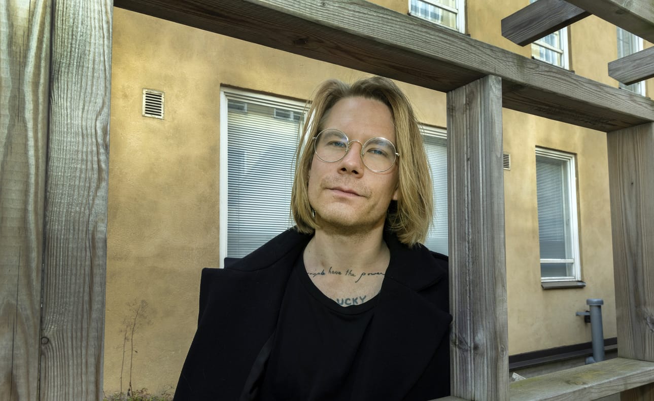 Pehmeät arvot ja pienien puolella oleminen ohjaavat Ville Verkkapuron elämää.