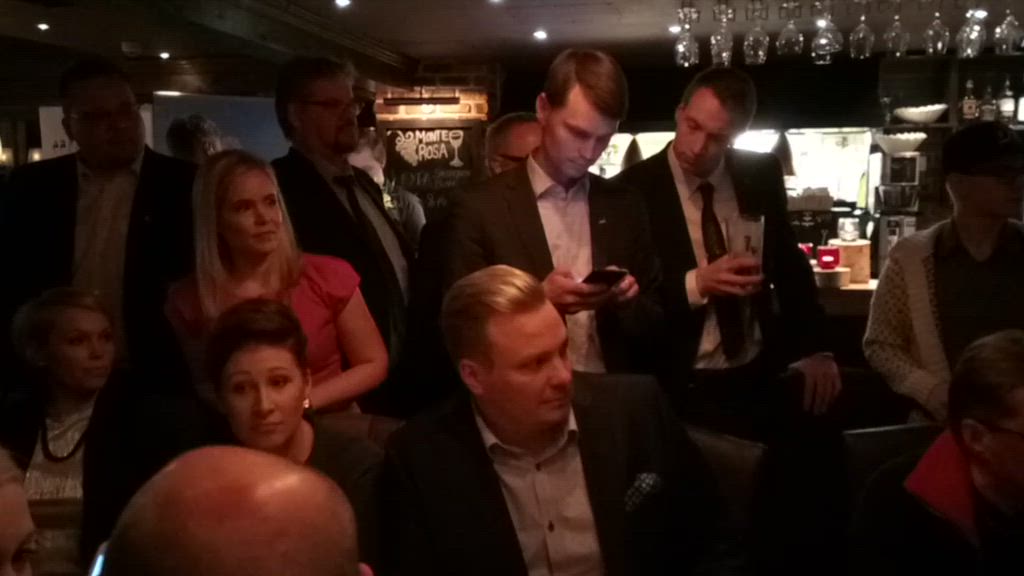 Kokoomuksen vaalivalvojaiset Rovaniemellä