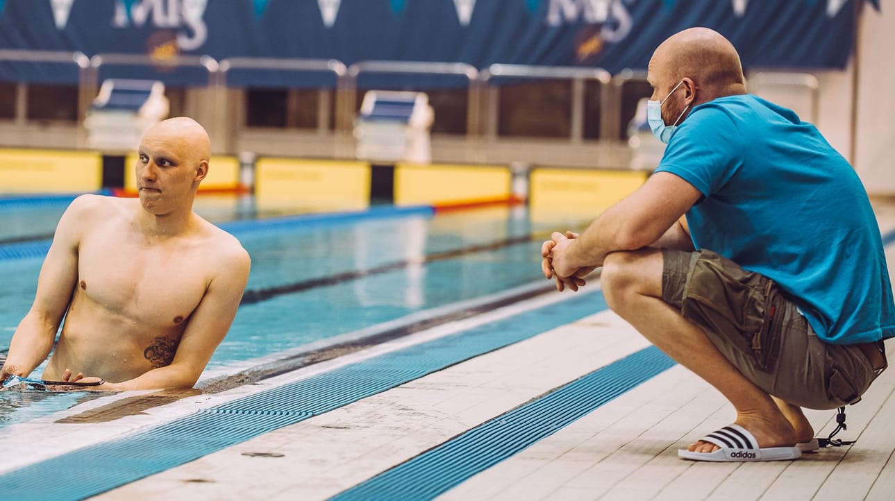 Marko Malvelan valmentama Matti Mattsson avaa olympiauintinsa klo 13.30.