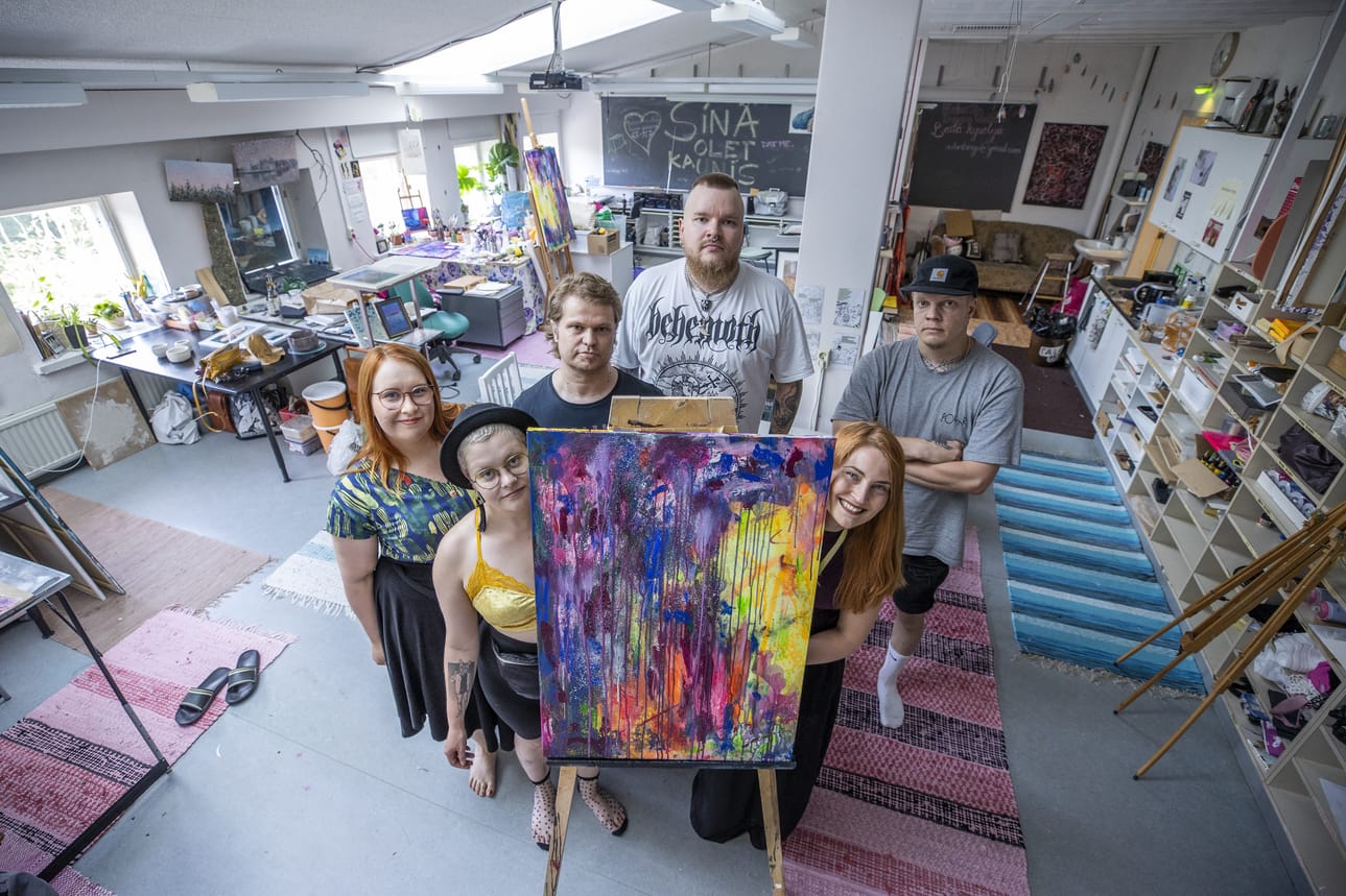 Anniina Holappa, Jenna Kauppi, Heikki Palomaa, Petri Keskitalo, Jarkko Keskiaho ja Teri Tsokkinen ovat kaikki taiteen monitaitureita ja aktiivisia bingolaisia.