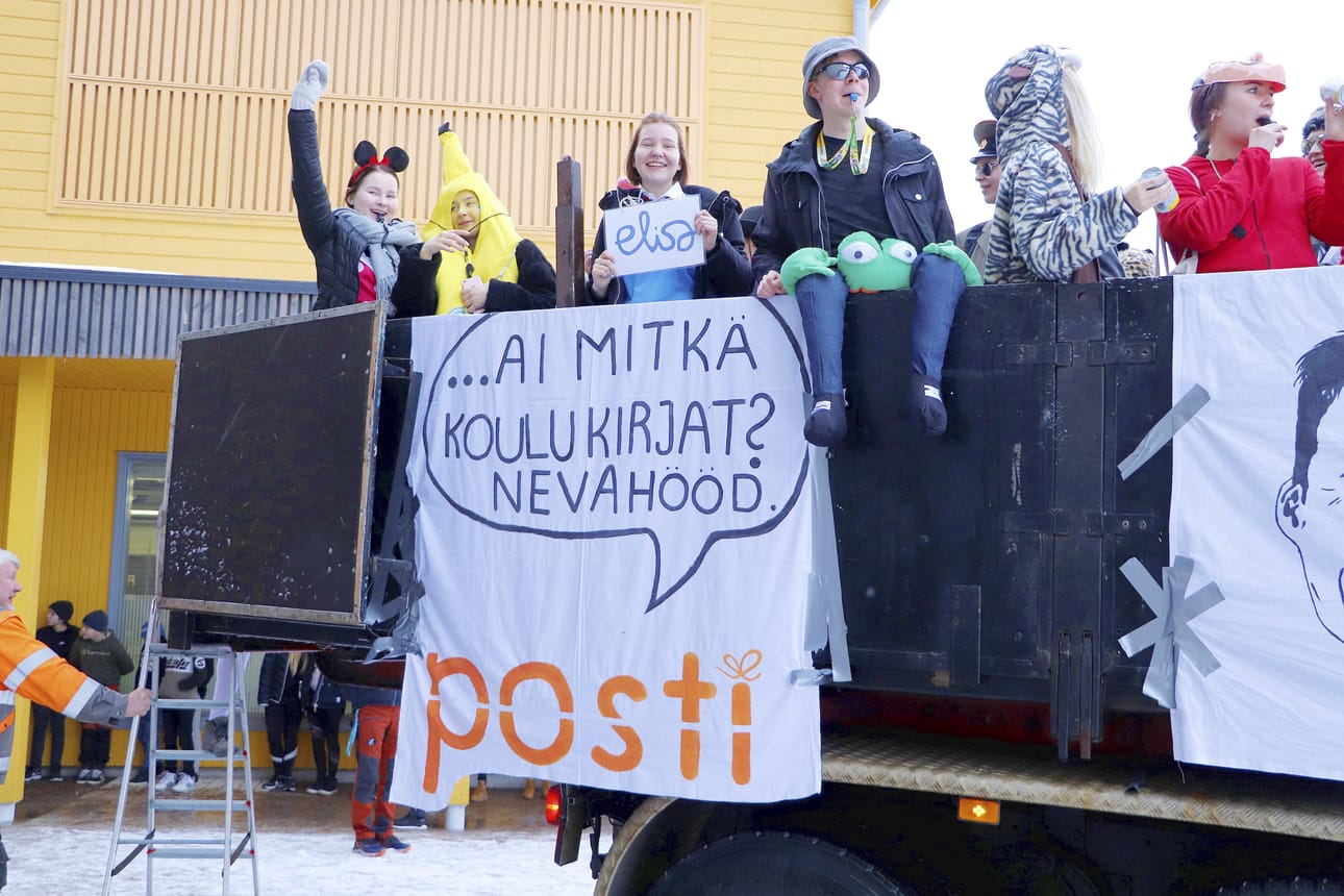 Banderolleissa kantaa otettiin mm. erään valtionyhtiön toimintaan ...
