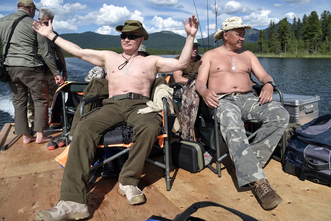 Vladimir Putin kalasti rennoissa tunnelmissa Siperian eteläosissa.