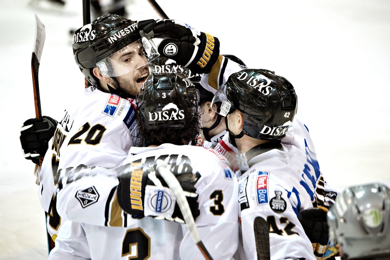 Kärpät juhlivat maaleja myös Lahdessa tiistai-iltana. Arkistokuva.