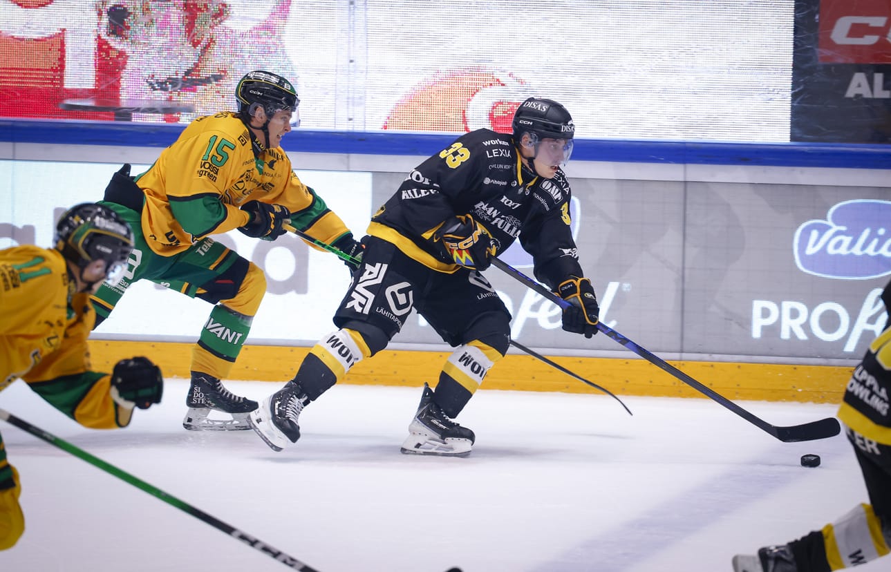 Kärpät ja Ilves ottavat yhteen keskiviikkoillan ottelussa.