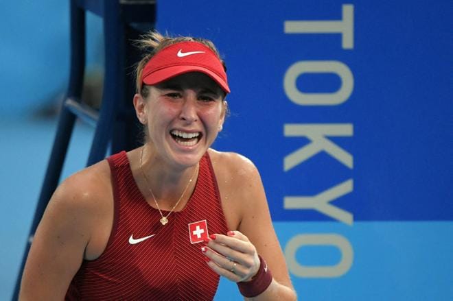 Sveitsin Belinda Bencic eteni naisten olympiatenniksessä sekä kaksinpelin että nelinpelin finaaleihin. Kuva: Lehtikuva / AFP