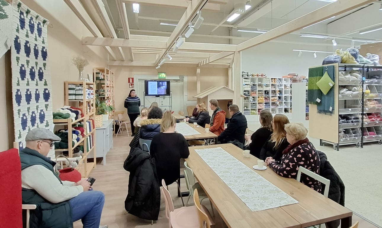 Lankavassa toimitusjohtaja Kirsti Karppinen kertoi yrityksen historiasta ja nykypäivästä.