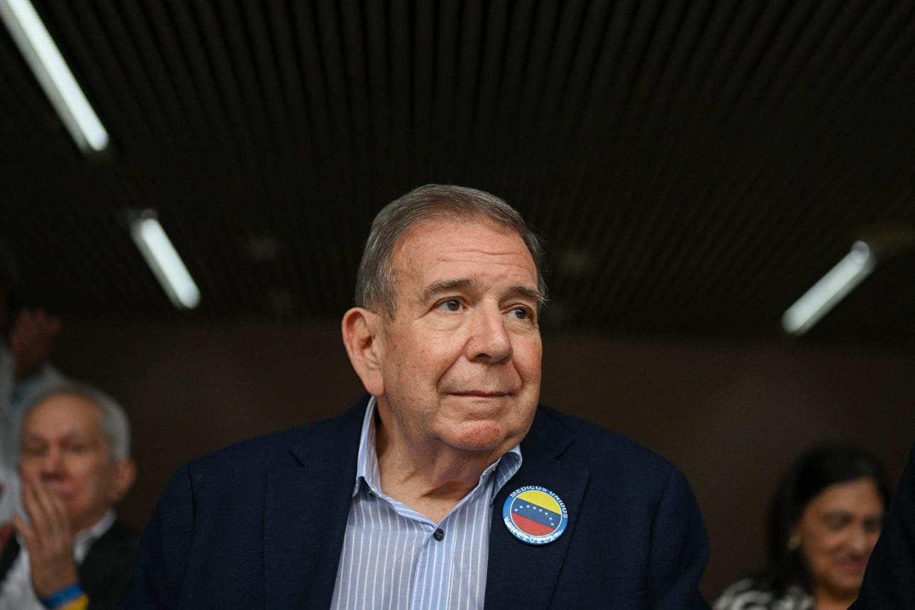 Maduron pääasiallisen haastajan oppositiokoalitio PUD:n Edmundo Gonzalez Urrutian mukaan ehdokkaiden allekirjoittama niin sanottu sopimus olisi ollut kansallisen vaalilautakunnan (CNE) yksipuolisesti määräämä. LEHTIKUVA/AFP