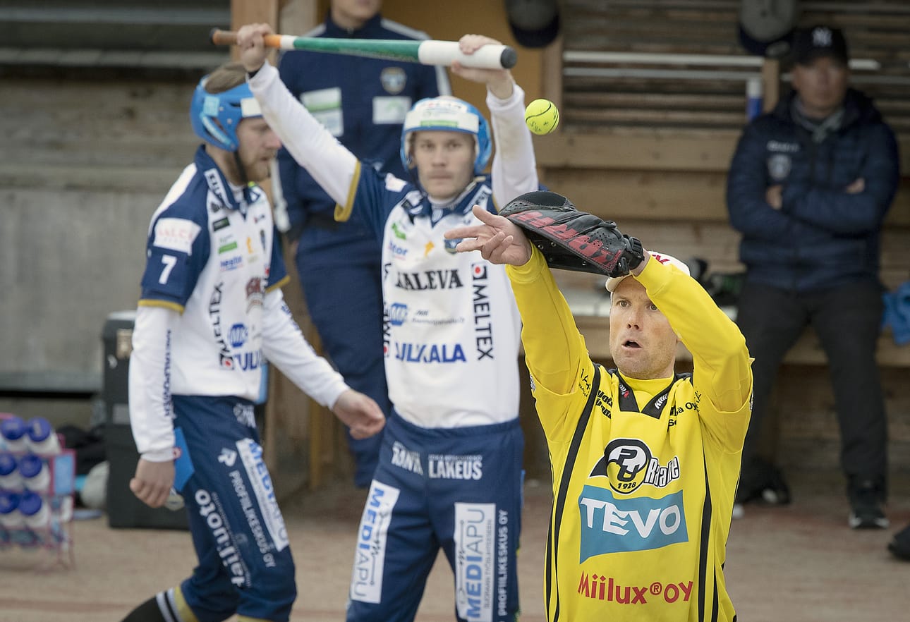 Topi Kosonen oli vireessä PattU:n lautasen ääressä, kun raahelaiset hakivat sarjapisteet Kempeleestä.