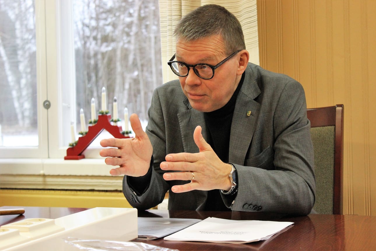 Kaskisten kaupunginjohtaja Markku Lumio pitää valtiovarainministeriön päätöstä odotettuna. Arkistokuva. Lotta Kallio