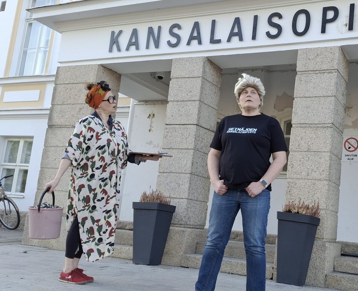 FeminaTeatteri teki näytelmän Seinäjoesta – hahmot paikallisten innoittamia