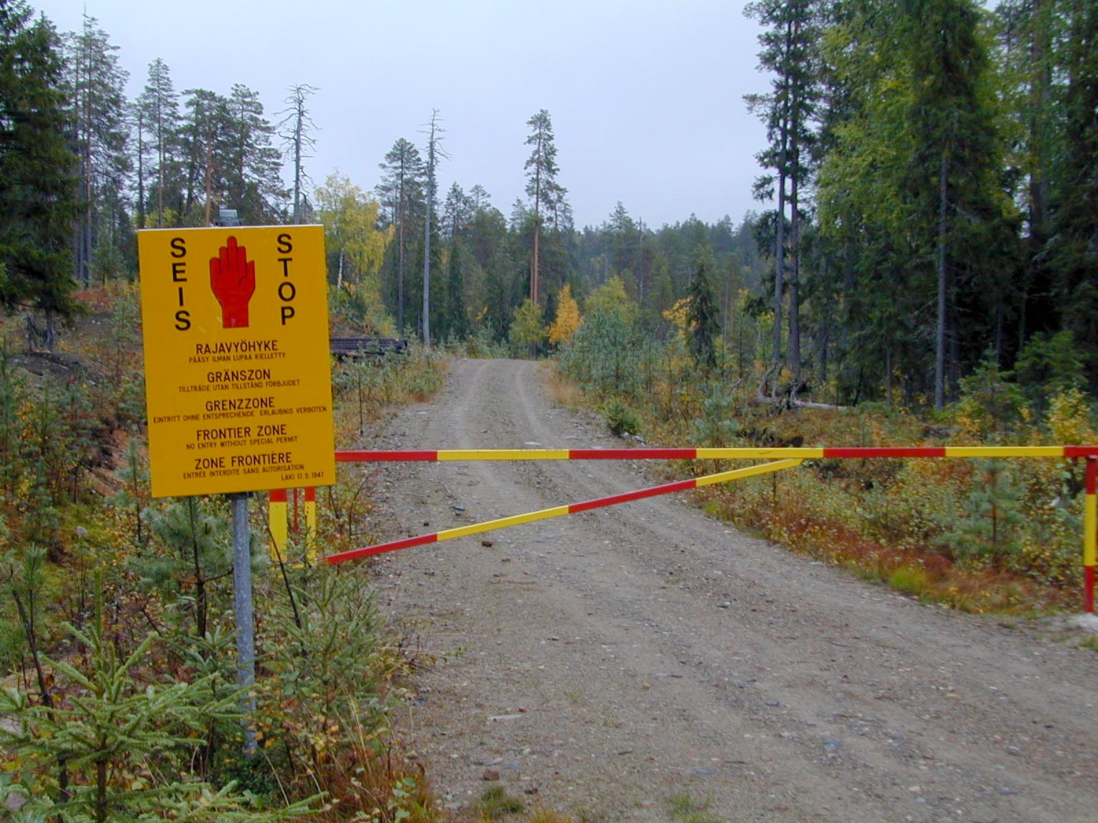 Rajalla vilkas viikko – sakkoja jaettiin ja metsästyskoiria vastaanotettiin Venäjältä