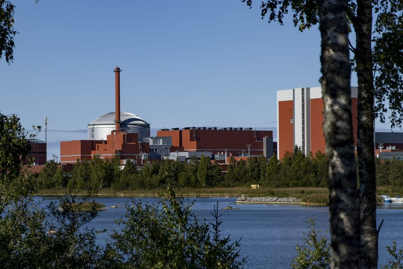 Olkiluoto 3 -voimalan säännöllisen sähköntuotannon on tarkoitus alkaa 14. joulukuuta. LEHTIKUVA / Roni Lehti