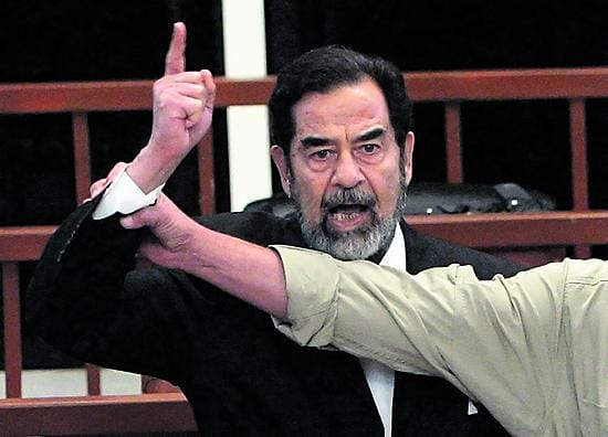 Saddam Hussein tuomittiin hirtettäväksi.