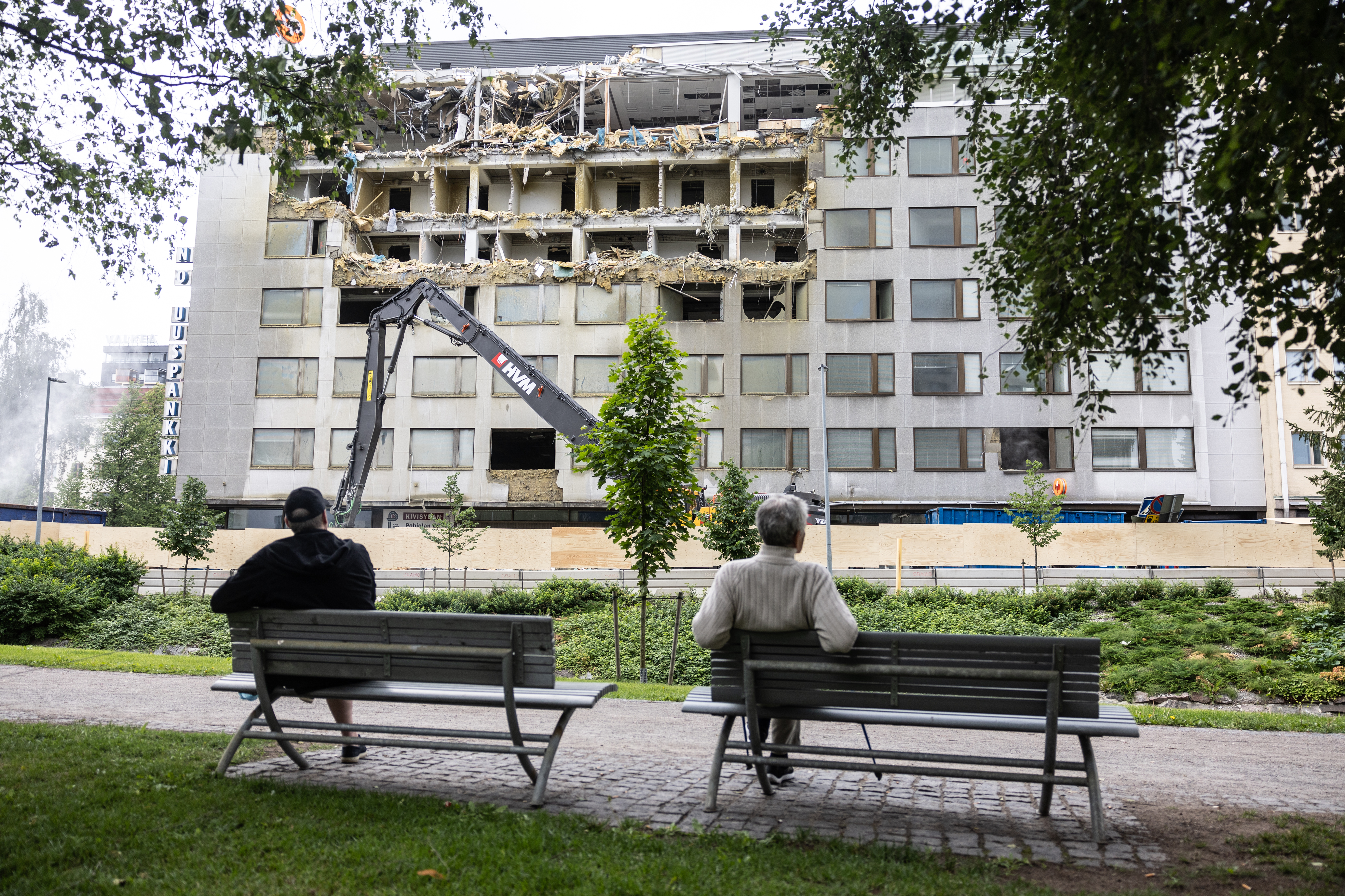 Construction companies have long struggled in challenging market conditions due to high interest rates, widespread consumer caution, rising construction costs and an oversupply of apartments, especially condo construction. Illustration image.