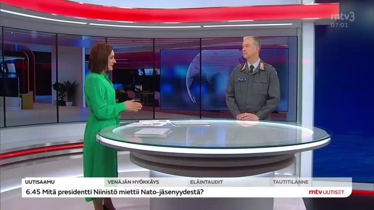 Maanpuolustuskorkeakoulun johtaja eversti Petteri Kajanmaa arvioi Ukrainan sodan tilannetta 24. maaliskuuta.