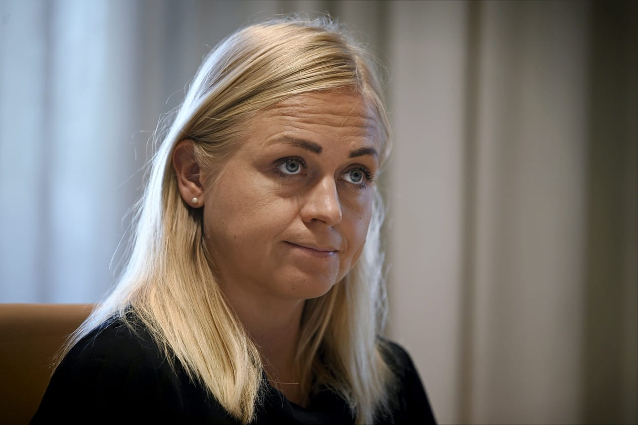 "Tämä on Venäjän sisäinen kehityskulku ja me varaudumme kaikkiin tilanteisiin", sanoo ulkoministeri Elina Valtonen. LEHTIKUVA / ANTTI AIMO-KOIVISTO