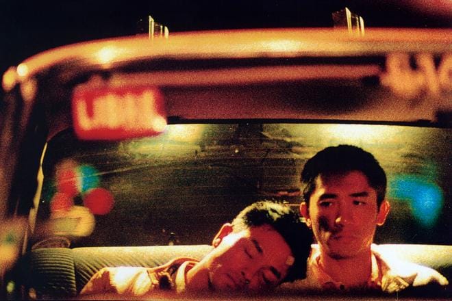 Wong Kar-wain moderni klassikko kertoo tarinan miesparista, joka on onneton yhdessä ja kyvytön tekemään asialle mitään.