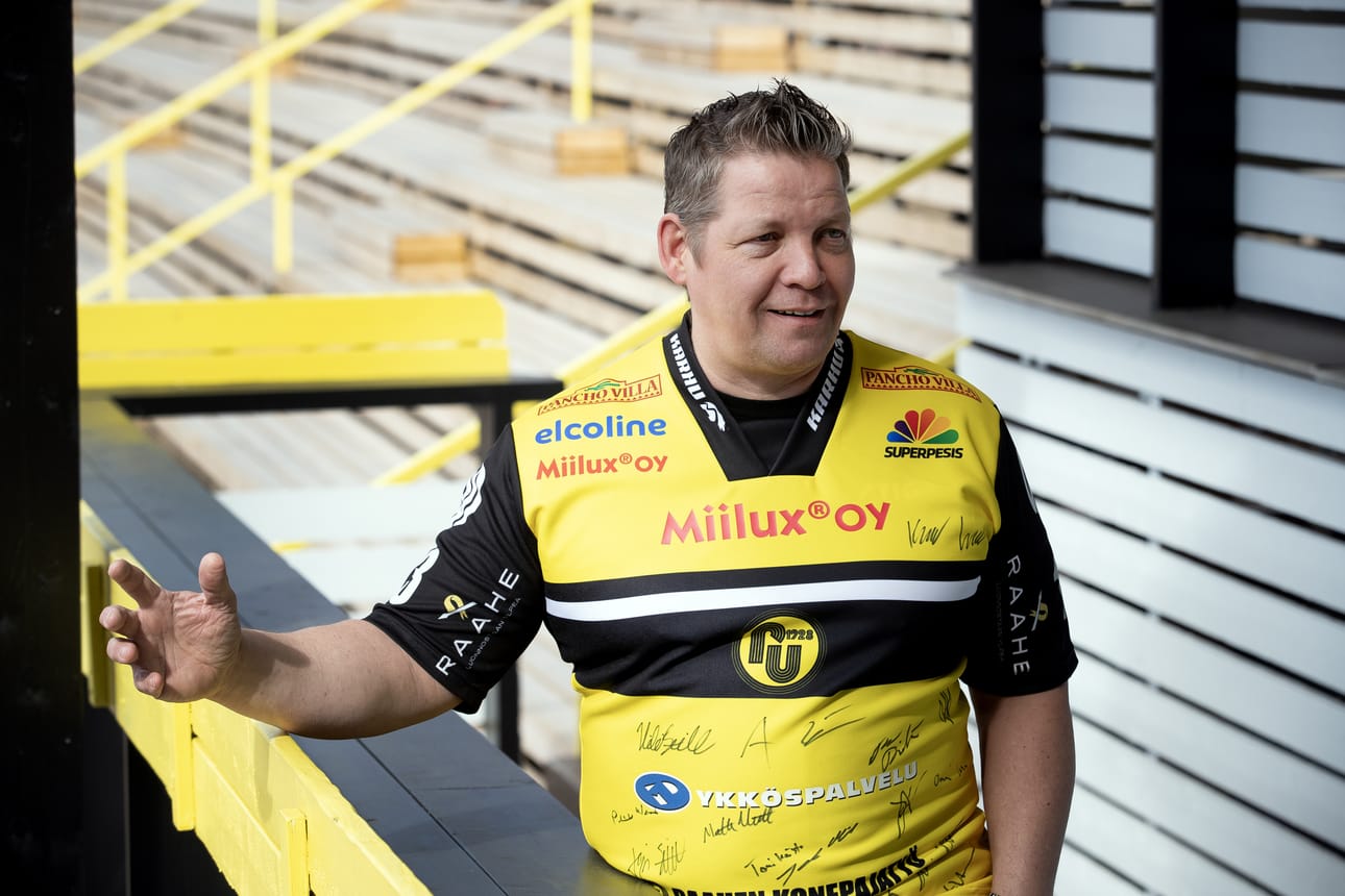 Täältä katsomosta kajahtaa Janne Ylilehdon ääni, kunhan pesiskausi käynnistyy myös kotimaan kamaralla.