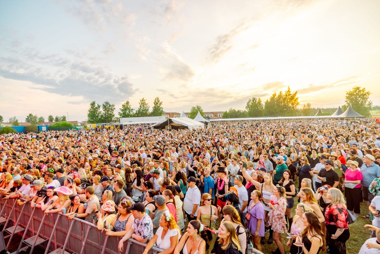 Viime vuonna Lapin suurimpaan aikuisille suunnattuun festivaaliin kokoontui yli 15 000 asiakasta Helsingistä aina Lapin pohjoiskärkeen saakka.