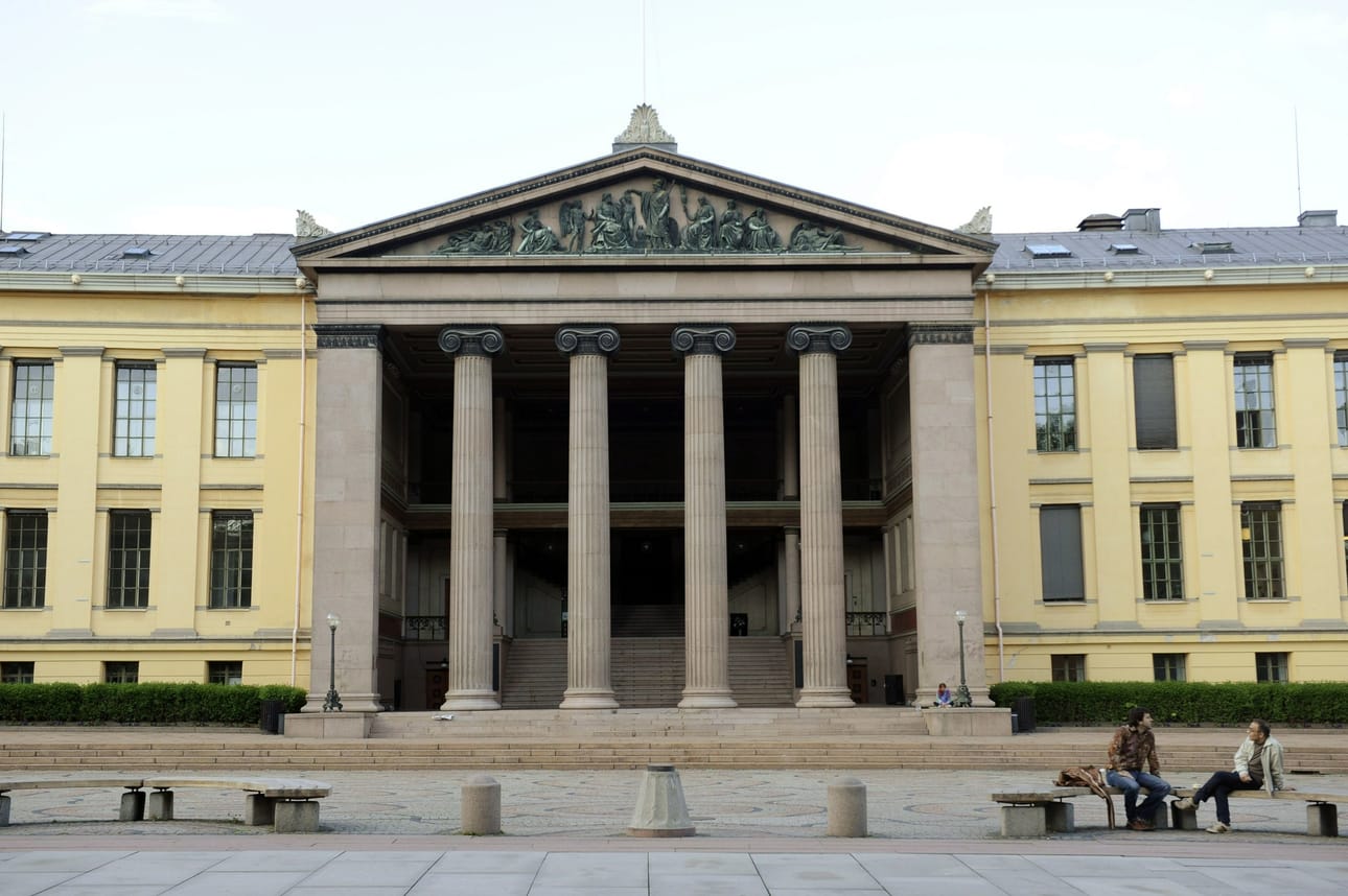 Työn perässä ulkomaille lähtevät suomalaiset ovat useimmiten 20–40-vuotiaita ja korkeasti koulutettuja. LEHTIKUVA / SARI GUSTAFSSON