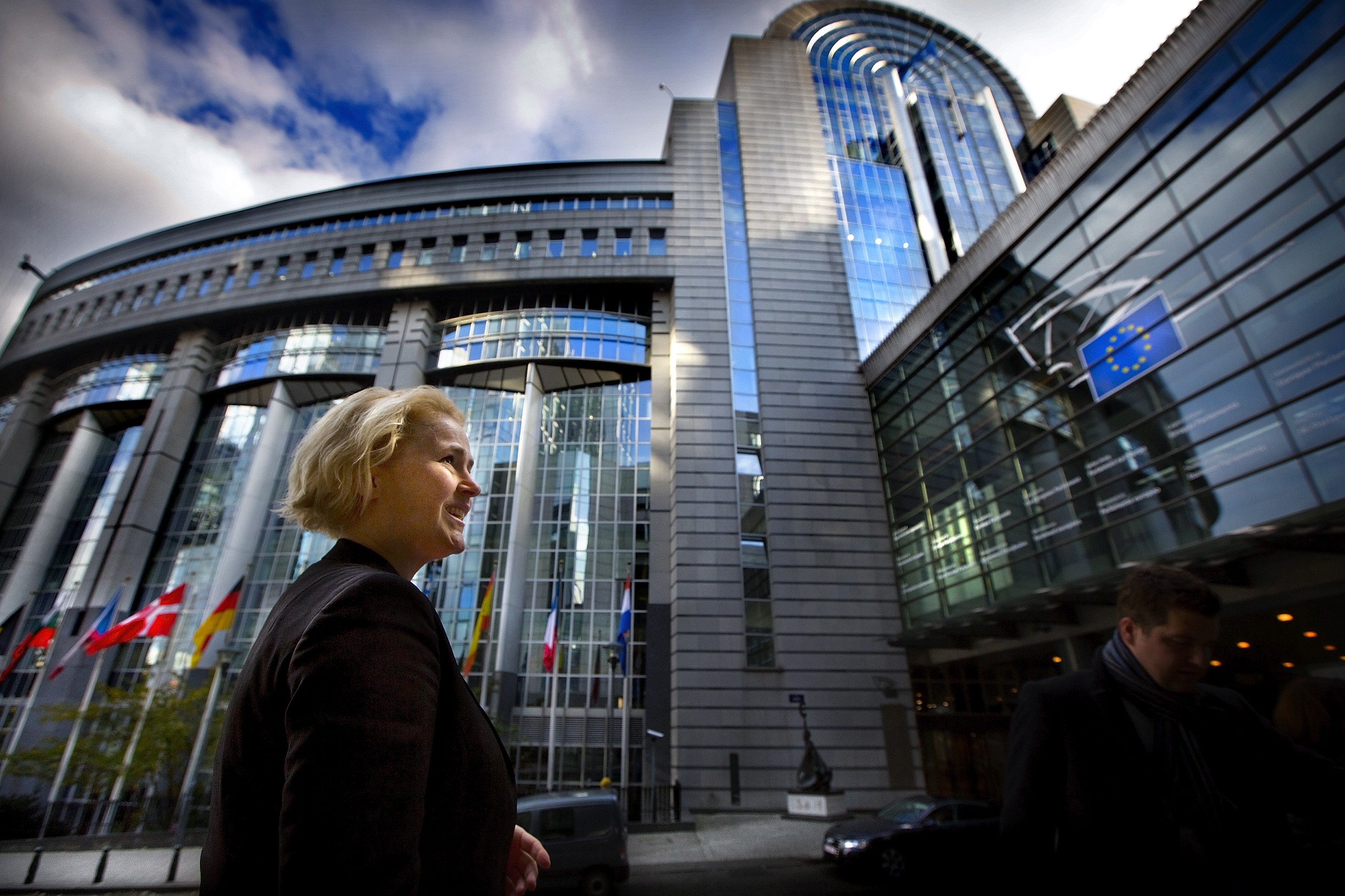 Miapetra Kumpula-Natri (sd.) ja muut Suomen EU-myönteiset voimat pitivät asemansa Brysselissä.