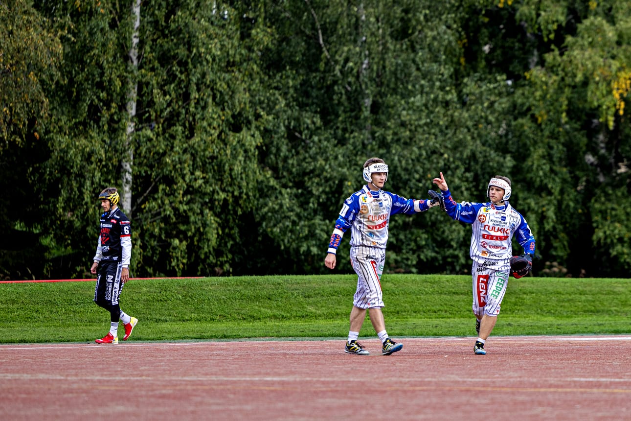 Heikkalan veljekset Olli ja Juho ovat esiintyneet edukseen koko kauden. Tuulettamisen aihetta oli myös Mansea vastaan sunnuntaina.