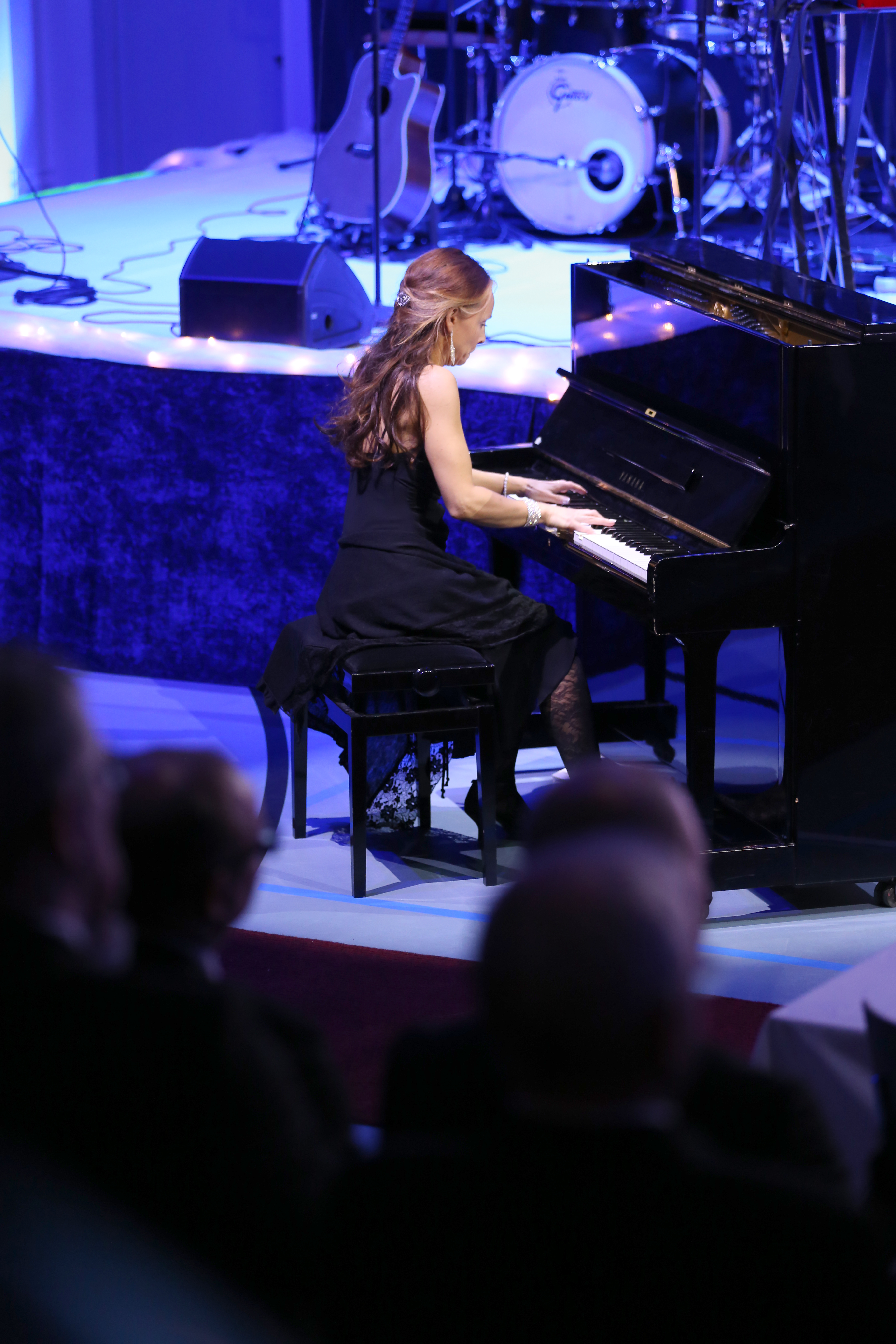 Jyrki Anttilaa säesti hänen vaimonsa, pianisti Maija Anttila.