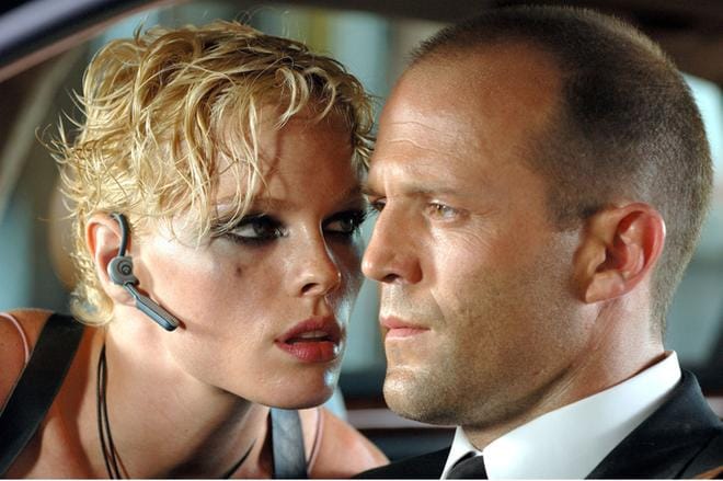 Transporter 2 - toimintatrillerissä Frank Martin (Jason Statham) joutuu keskelle vaarallista rikosvyyhtiä. Lolan roolissa on Kate Nauta.