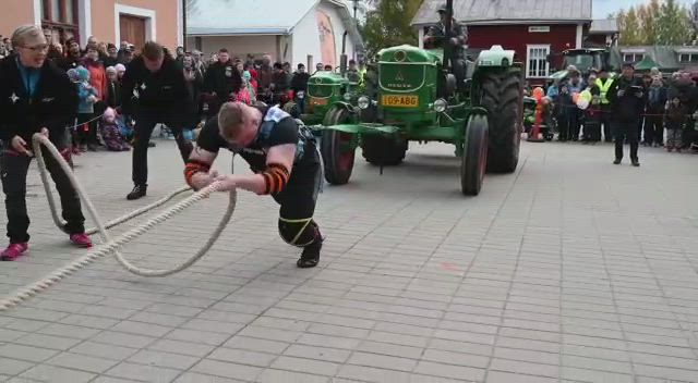Katso video, jossa voima jyllää! Jiri ja Riia olivat Tyrnävän Potato Power -kilpailun vahvimmat
