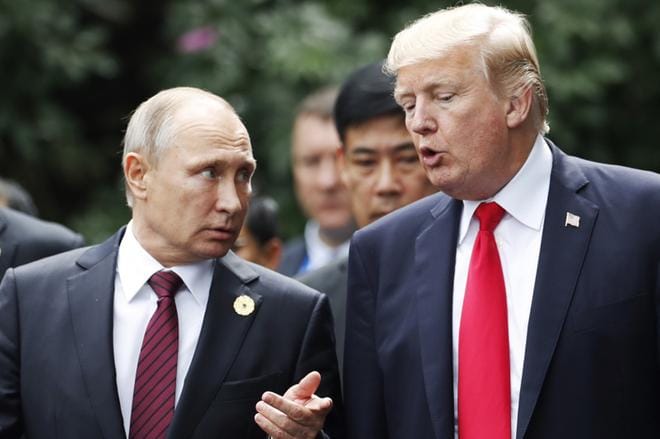 Vladimir Putin ja Donald Trump ovat tavanneet aikaisemminkin talouskokouksissa Vietnamissa ja Saksassa. KUVA: Jorge Silva/ EPA
