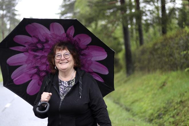 Tuula T. Matintupa on kirjoittanut jo 21 kirjaa, ja seuraava on jo mielessä tuloillaan. KUVAT: JOHANNA KATAJA